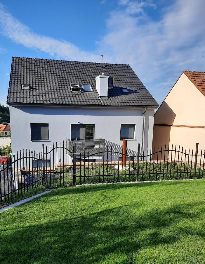 Apartmány Moravia Milovice  Exterior foto